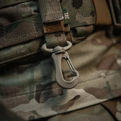 Porte Accessoires Molle Avec Mousqueton M-Tac Multicam